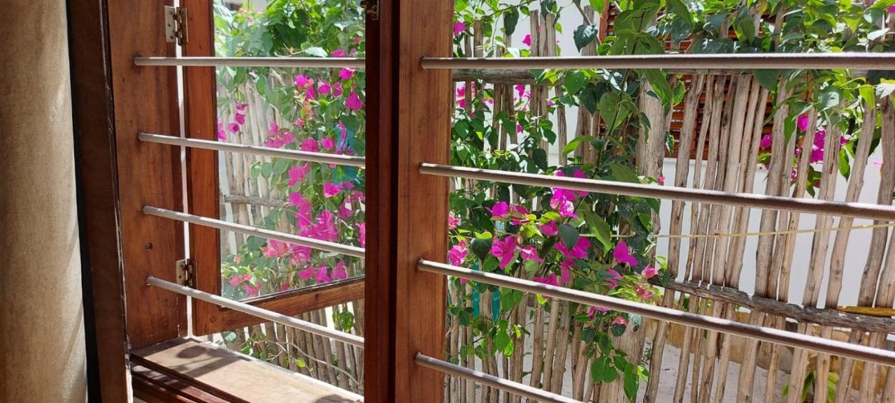 Moyo Apartment Pwani Mchangani Esterno foto