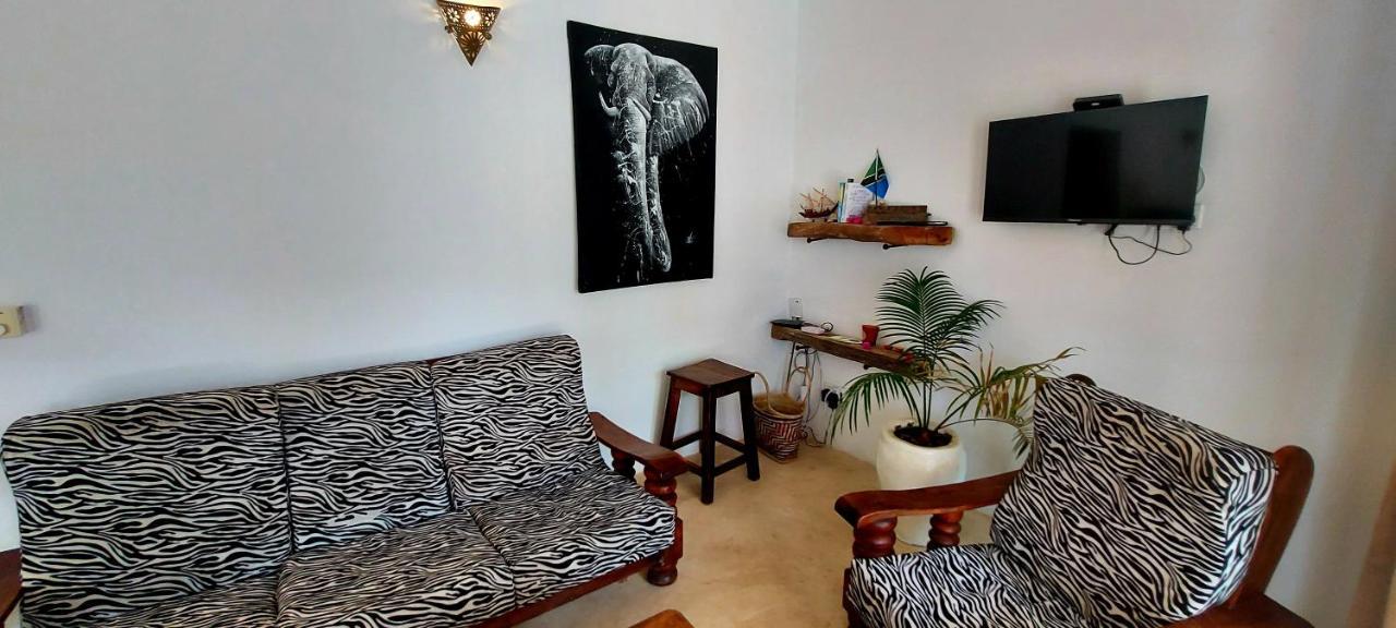 Moyo Apartment Pwani Mchangani Esterno foto