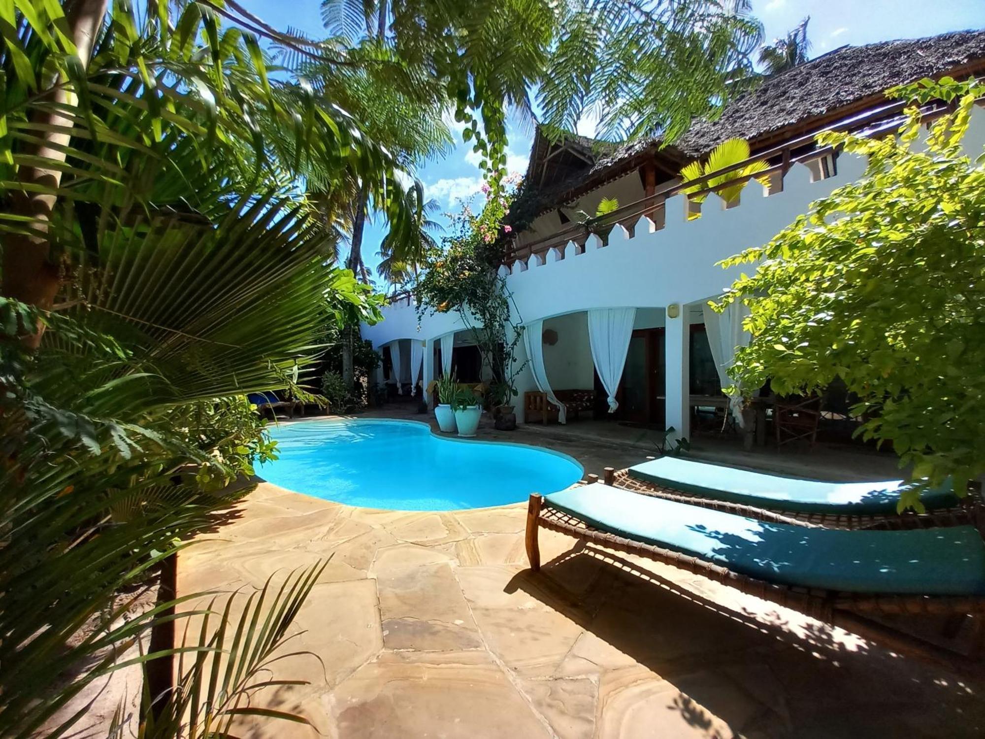 Moyo Apartment Pwani Mchangani Esterno foto