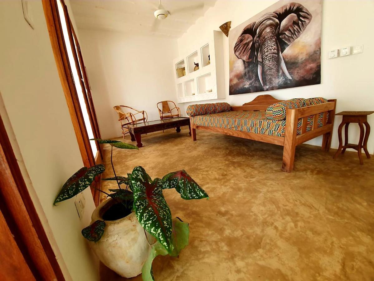 Moyo Apartment Pwani Mchangani Esterno foto